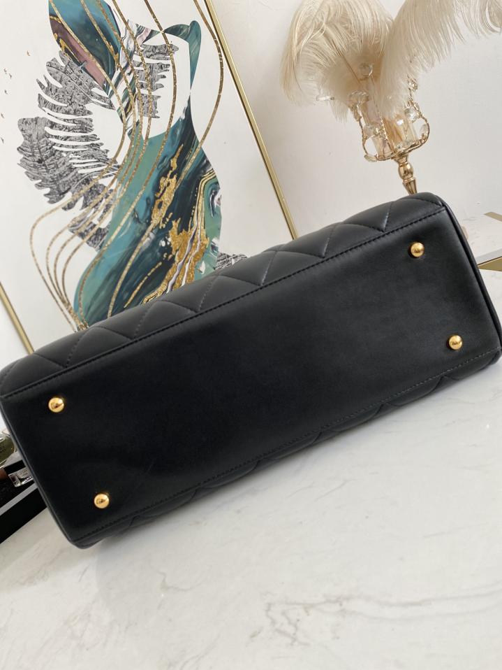 CHANEL nuova borsa a spalla singola